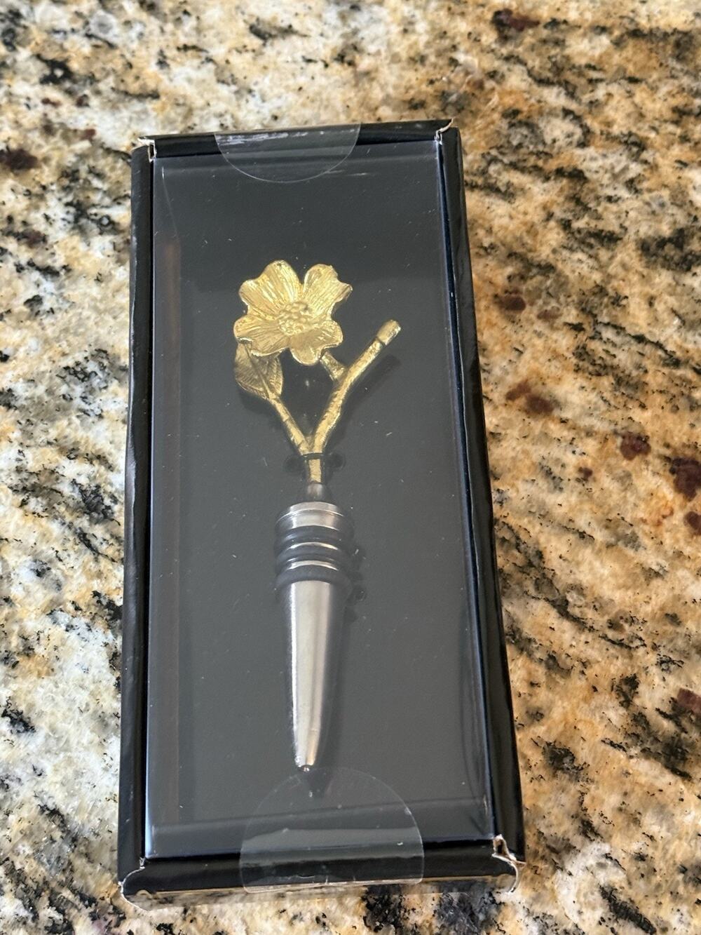 Beekman Home~ Michael Aram Style~ Parcel Gilt Dogwood Wine Bottle Stopper